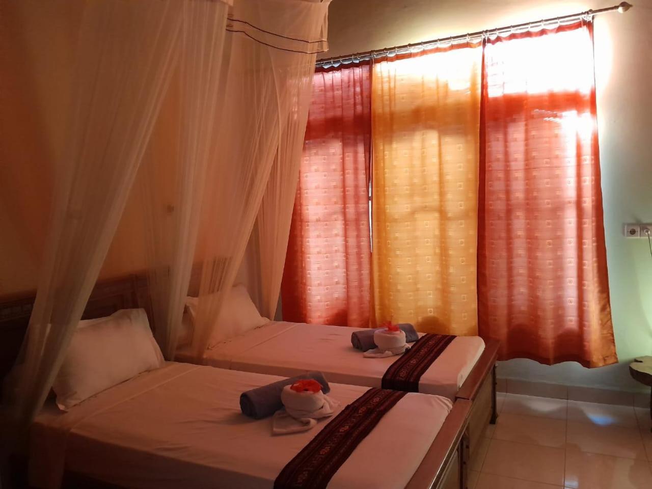 Budi Sun Holiday park Maumere